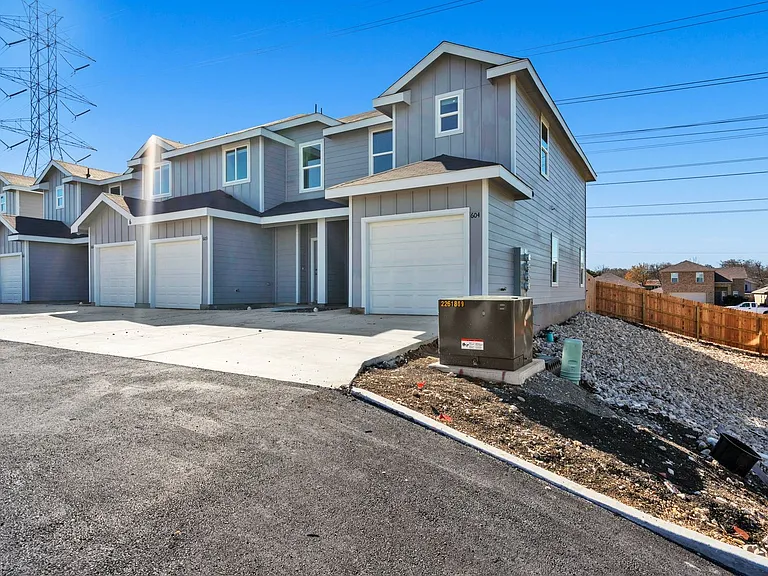 9426 Apple Ridge Ln — Photo 29