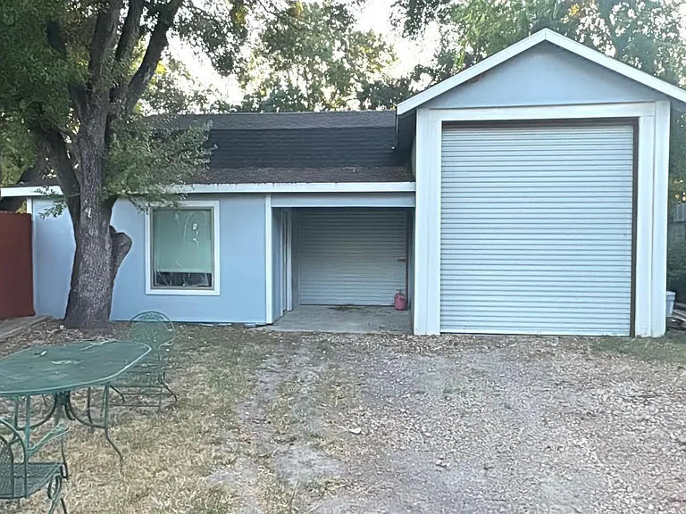 4419 Continental Dr — Photo 5