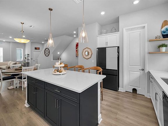 4th image of 2458 MANGUM COURT
