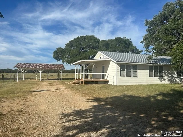 2 bed, 2.0 bath, 1176 sqft, $2,000 — Photo 3