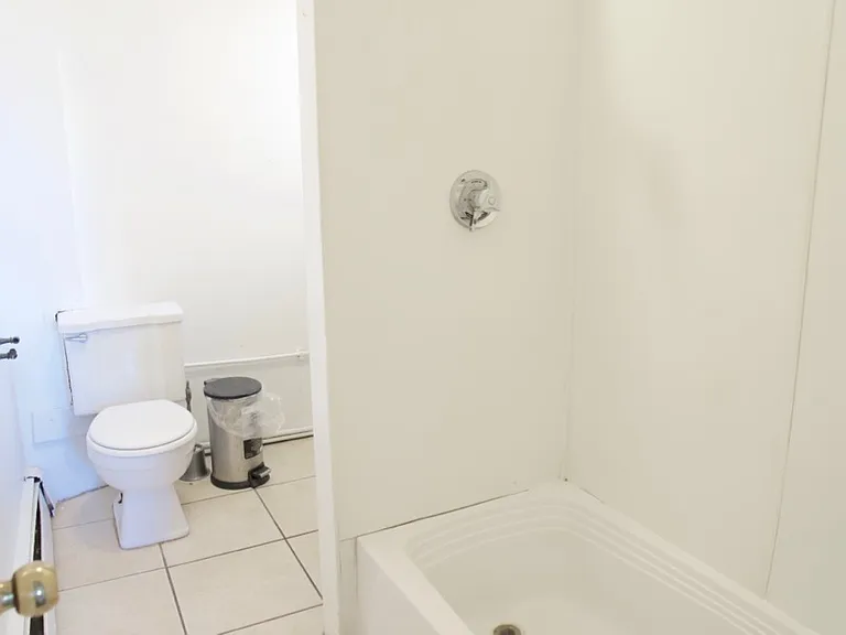 17 Burney St #3 — Photo 9