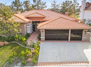 8649 Robinson Ridge Dr, Las Vegas, NV 89117