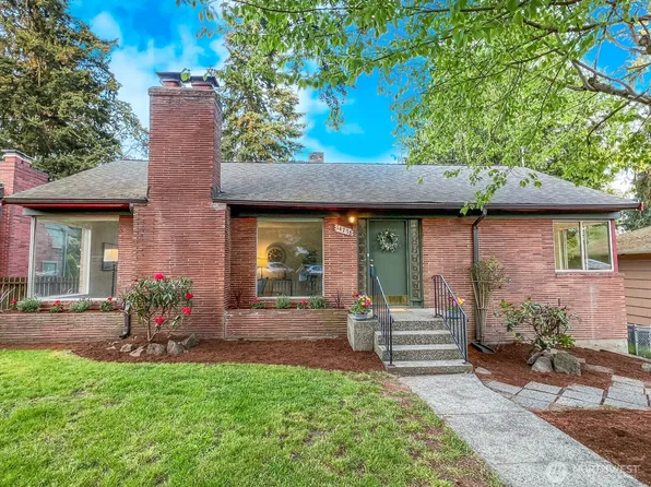 14738 27th Avenue NE, Shoreline, WA 98155
