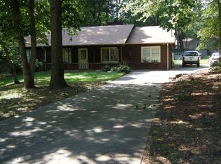 509 Wood Crest Ct, Woodstock, GA 30189