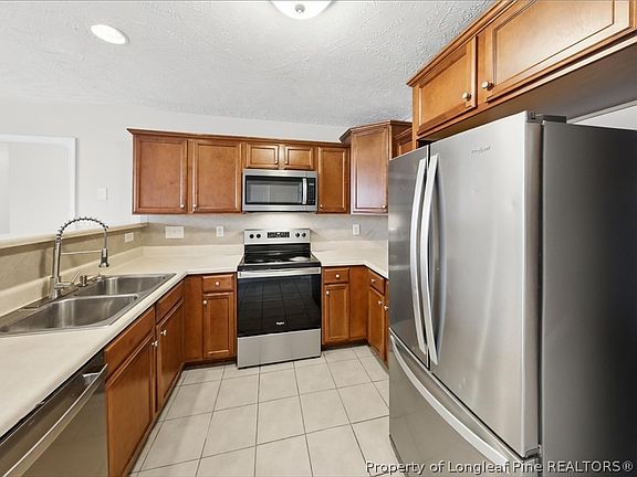 5th image of 123 Usher Ct