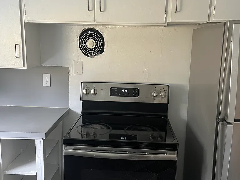 330 32nd Ave E — Photo 19