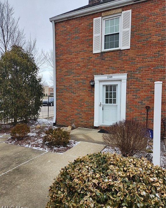 1st image of 2309 Front St #2309