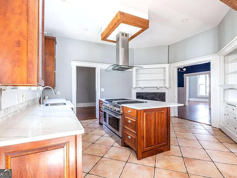 692 Myrtle St NE — Photo 24
