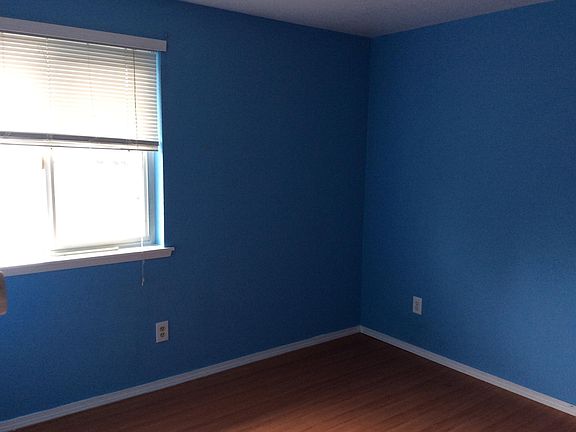 5th image of 4623 80th St NE #3