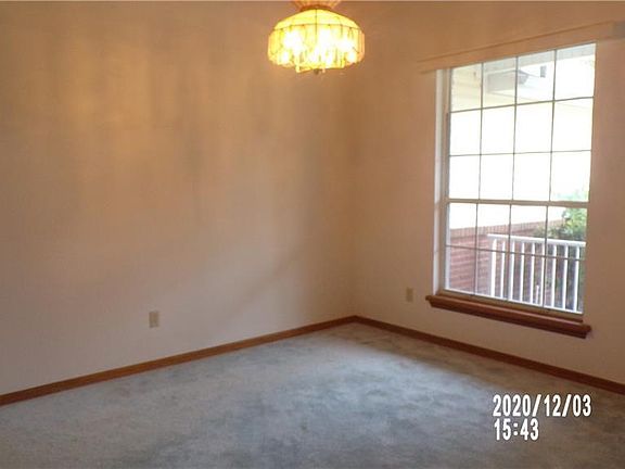 4th image of 619 Gables Ct