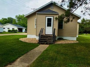214 E Oak St, Parkers Prairie, MN 56361