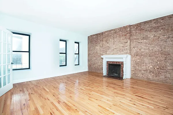 Rented by Arden Realty Corp. | media 10