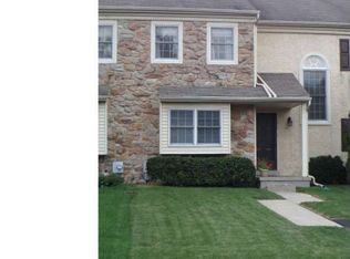 1520 Isaacs Ct, Maple Glen, PA 19002