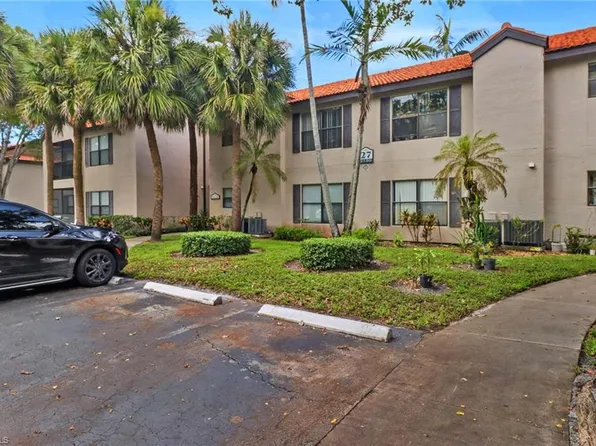 2130 Arbour Walk CIR #2724, NAPLES, FL 34109