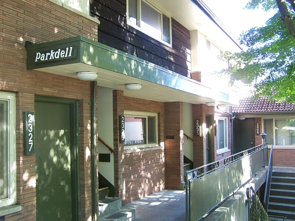 1st image of 2333 NE 55th St #2406