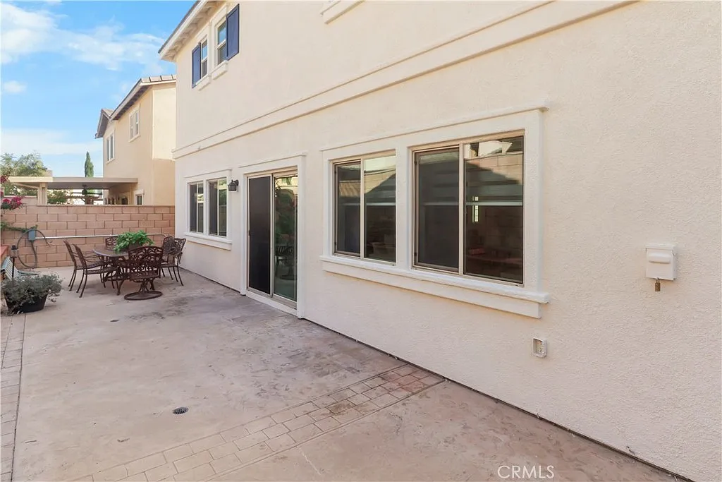 4 bed, 2483 sqft, $7,000 — Photo 4