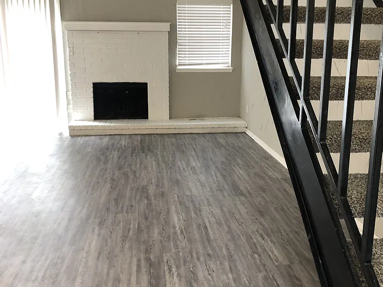 Rock Canyon Apartments — Photo 10