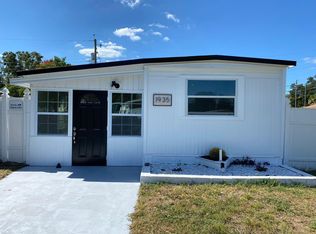 1935 Mary Ln, Holiday, FL 34690