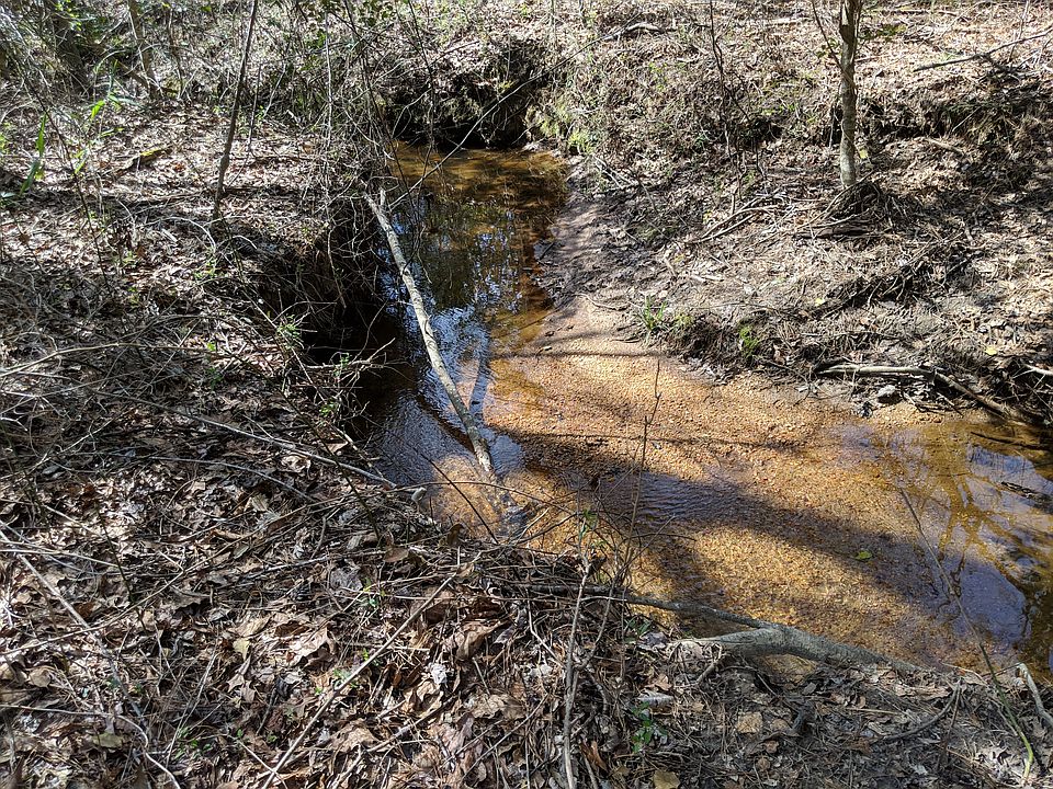 2nd image of Red Hill Rd