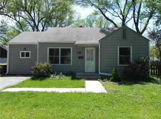 12721 Circle Dr, Shawnee, KS 66216