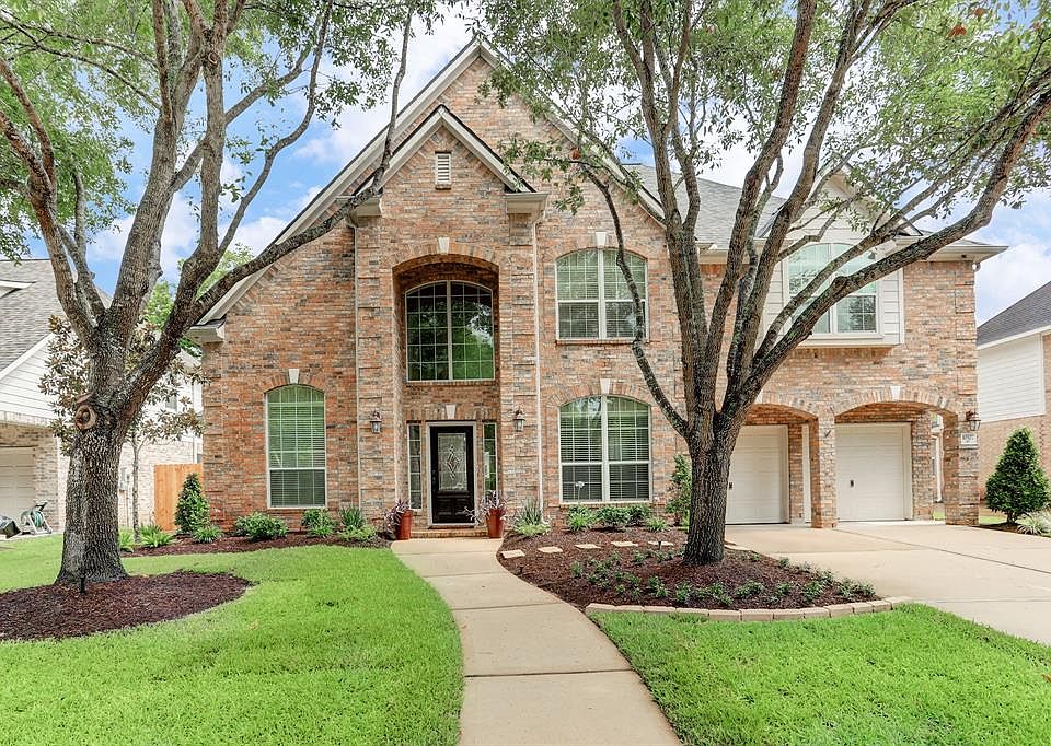 1st image of 10327 Lighthouse Ln