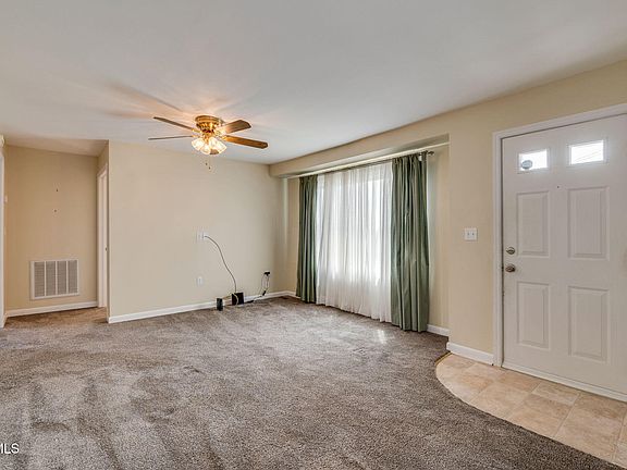 5th image of 241 Fontana St