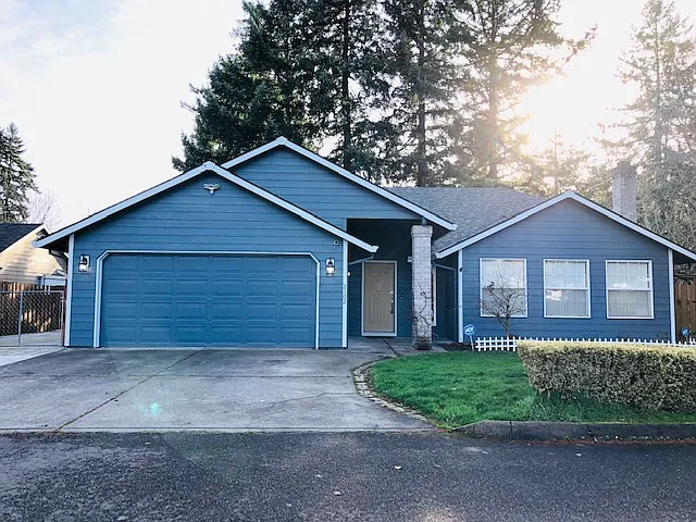 2102 SE 143rd Ave photo 1