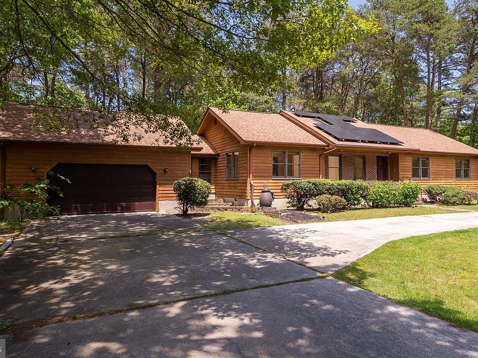 1st image of 23851 Woods Dr