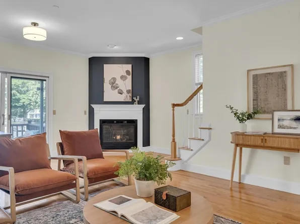 428 Medford St #A1, Charlestown, MA 02129