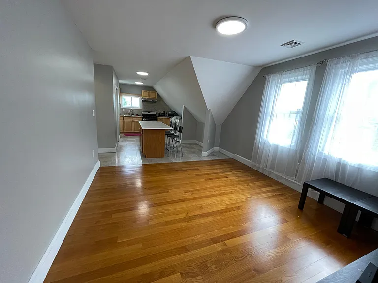 28 Milwood St #2 — Photo 5