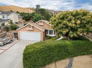 31915 Green Hill Dr, Castaic, CA 91384