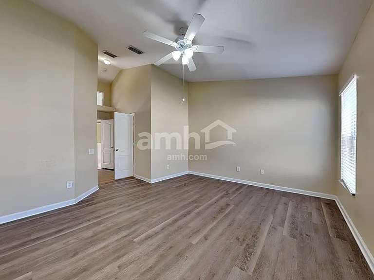 11555 Misty Isle Ln — Photo 11