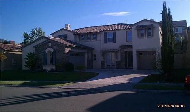 1st image of 989 White Alder Ave