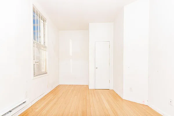 Rented by MySpaceNYC | media 30