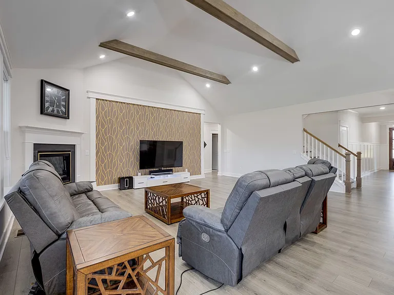 5043A High Park Hill Dr — Photo 6