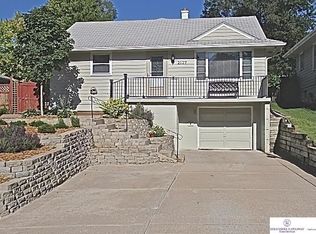 2127 S 49th St, Omaha, NE 68106