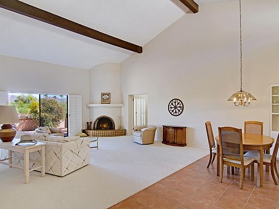 Vaulted ceilings and fireplace