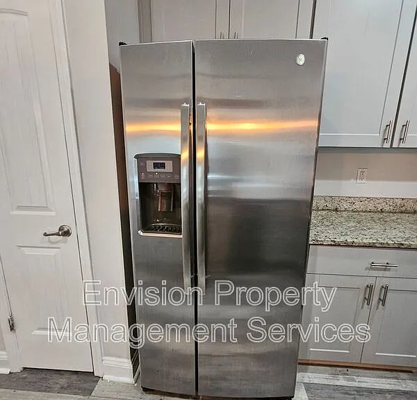 2190 Miranda Dr — Photo 4
