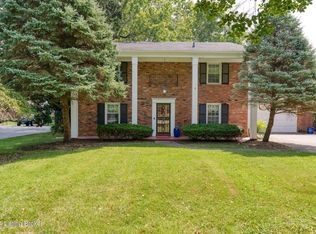 4726 Brownsboro Rd, Windy Hills, KY 40207