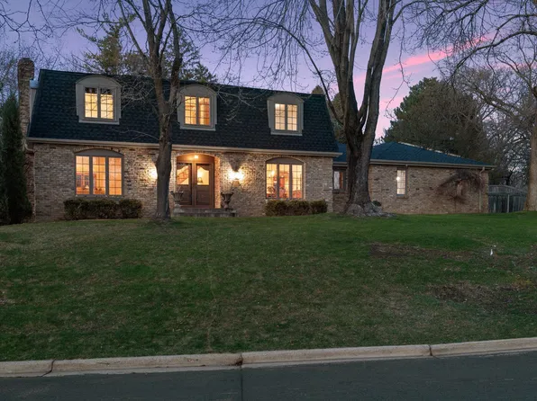 5405 Highwood Dr W, Edina, MN 55436