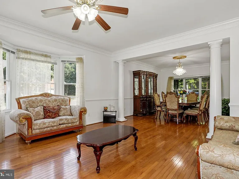 5045 Worthington Woods Way — Photo 6
