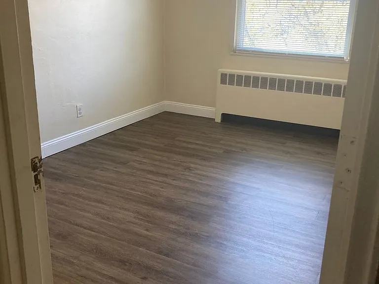 414 E Lincoln Ave — Photo 10