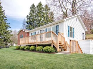 582 Oneida Valley Rd, Butler, PA 16001