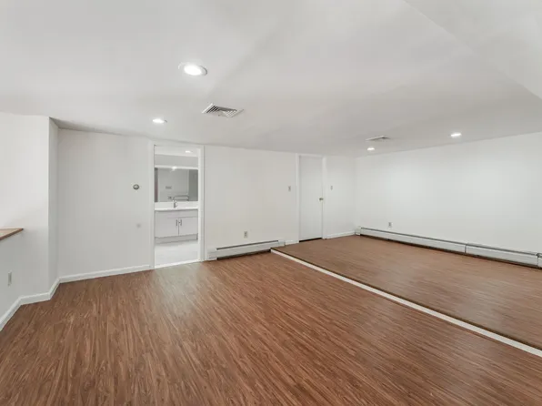 299 Pavonia Avenue image 20 of 43