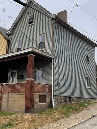 900 Gibson St Photo 1