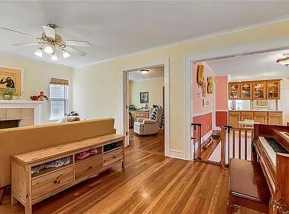 4938 Forest Ave — Photo 38