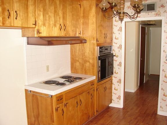 4th image of 737 E Robinwood Ln