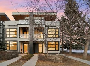 840 S McPherson Rd NE #1, Calgary, AB T2E 4Z5