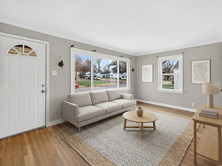 10505 Ewell Dr — Photo 3