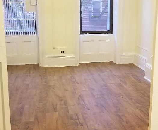 4th image of 327 E 83rd St APT 2B